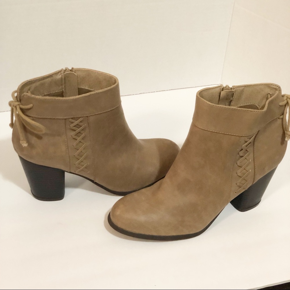 Madden Girl Tan Ankle Boots w/Side Zippers